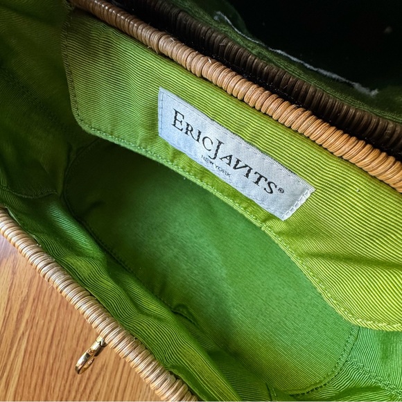 Eric Javits Wicker Bag Frog Print Embroidery - Picture 13 of 17